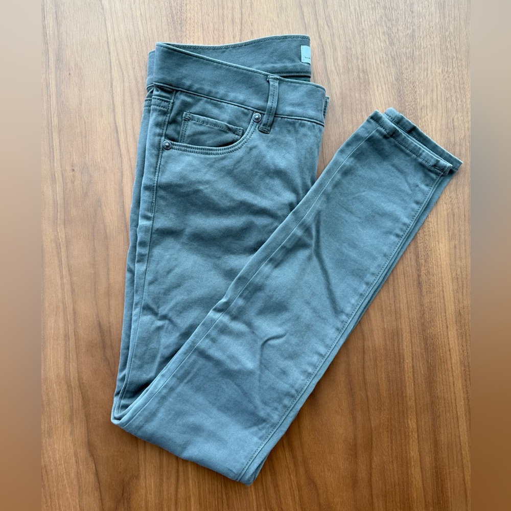 NWT LOFT Luxe Sateen Leggings Pants Size 27/4 Petite